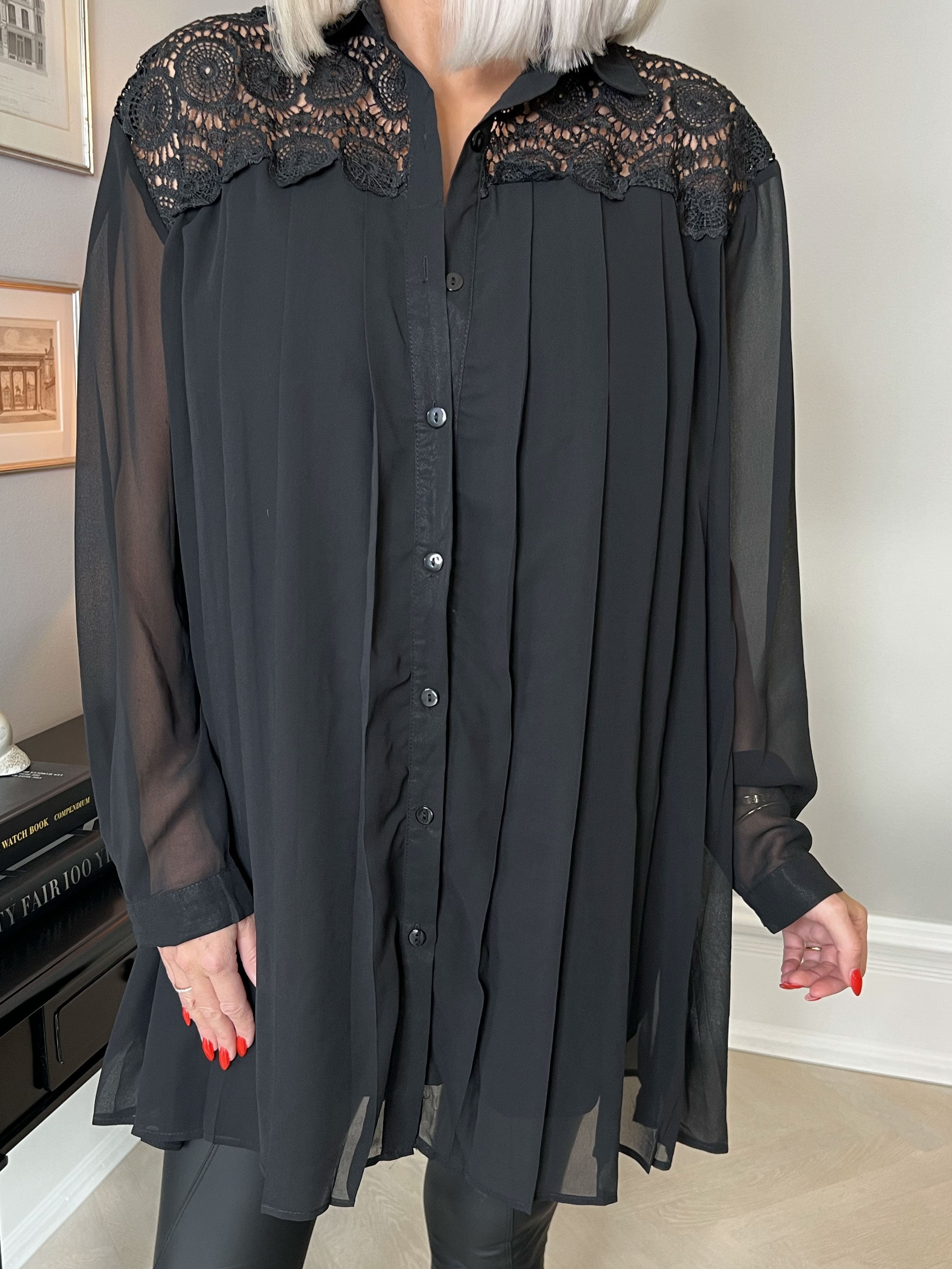 Veronika - Fineste tunika med plisseringer